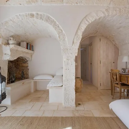 Trullo Dell'oleandro - Le Corti Del Silenzio * Ceglie Messapica