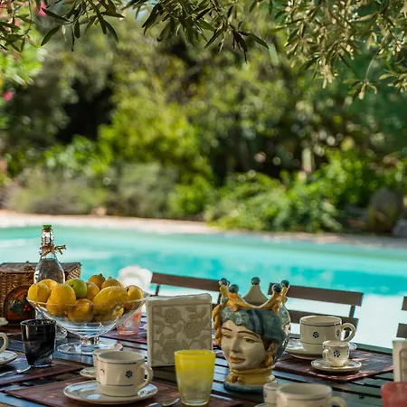 Βίλα Trullo Dell'oleandro - Le Corti Del Silenzio *