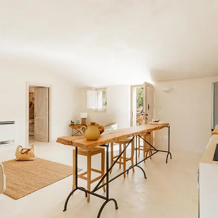 Trullo Dell'oleandro - Le Corti Del Silenzio *